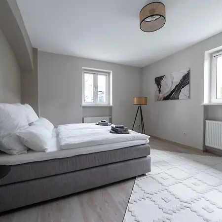 Helle In Bahnhofsnaehe Apartament *