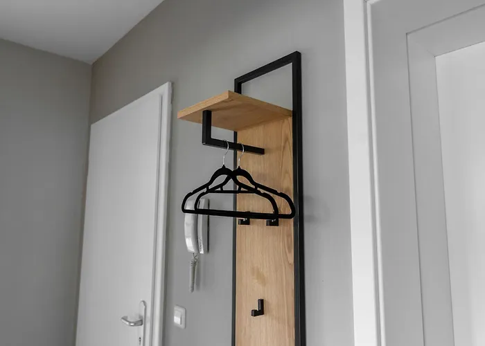 Helle In Bahnhofsnaehe * Oranienburg